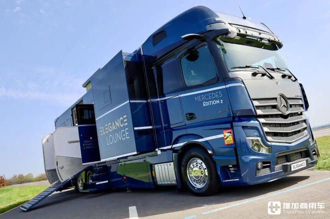 豪华如A型房车限量版底盘改装奔驰Actros Edition 2马匹运输车了解一下(图3)