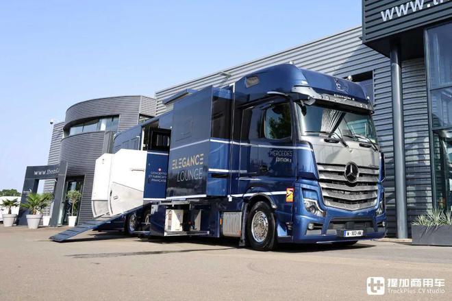 豪华如A型房车限量版底盘改装奔驰Actros Edition 2马匹运输车了解一下(图2)