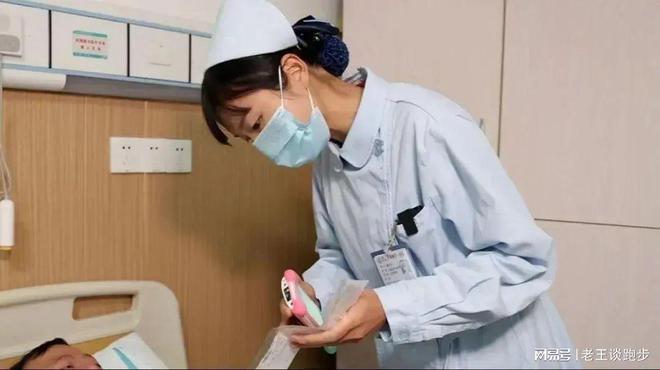 张水华：跑得最快的护士背靠背全马“三连冠”太惊人！