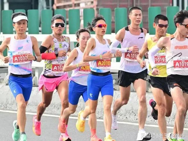 张水华：跑得最快的护士背靠背全马“三连冠”太惊人！(图2)
