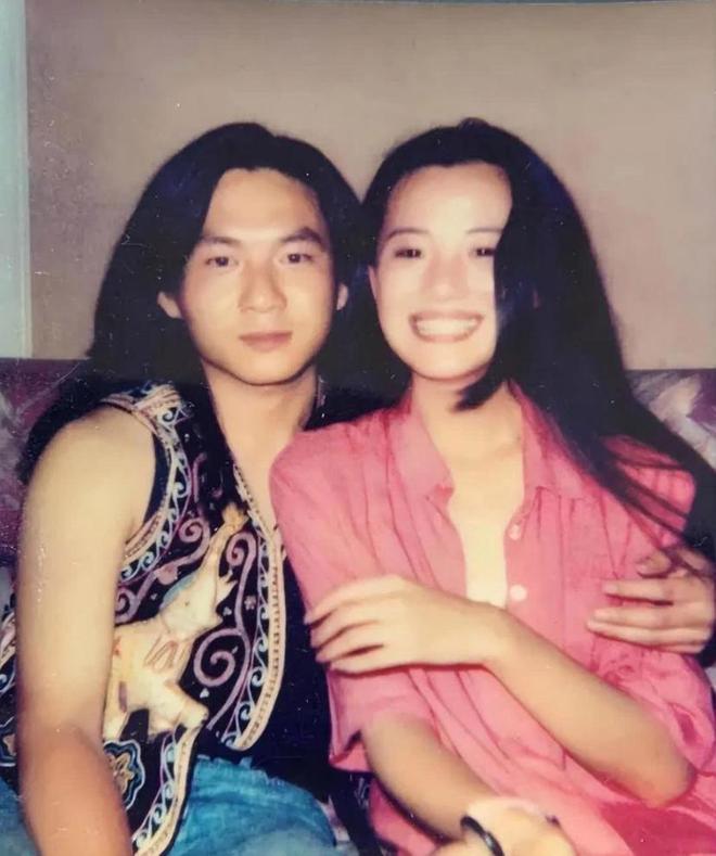 栾树：王菲的初恋男友分手后娶金鸡影后是音乐人也是马术冠军(图12)