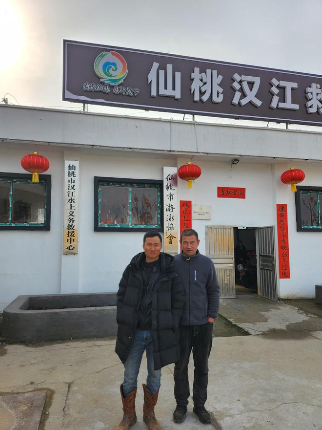 跳江救人的“白龙”马不幸死亡：突发肠道疾病非救人呛水所致(图2)