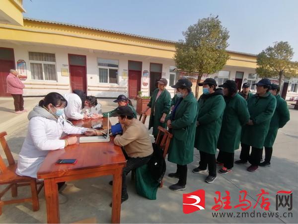驻马店市康复辅具协会深入重度残疾人集中托养中心看望慰问护理职工