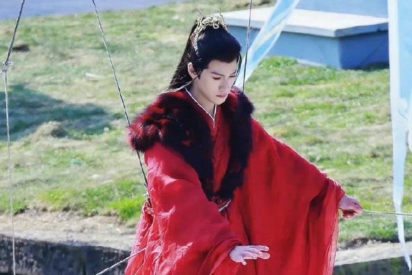 轮滑鞋V565男生女生差差差30分钟轮滑鞋app下载v6(图1)
