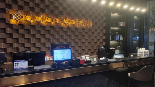升级智慧前台成本高吗？要拆店重装吗？鹿马助力酒店“轻装上阵”(图2)