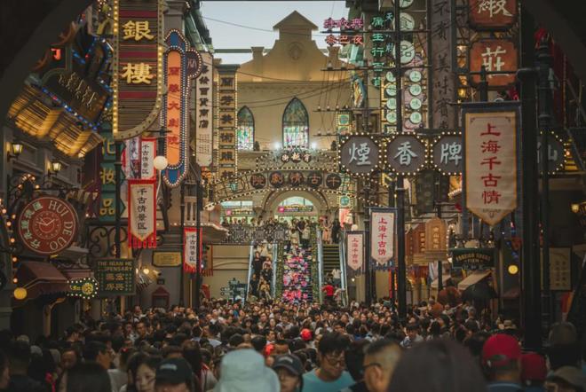 15公里花路升级+赛事演出来前滩世博商圈“解锁”春日多巴胺(图8)