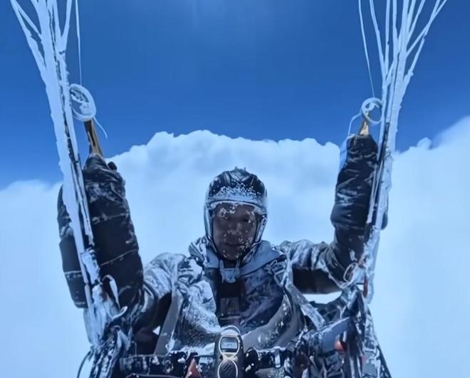 破世界纪录！滑翔爱好者六哥被“云吸”到8589米随后安全降落(图6)