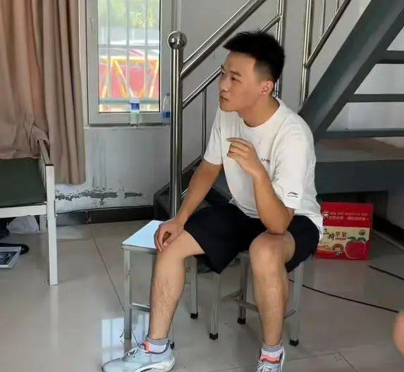 562分男孩被调剂到护理专业全家崩溃痛哭最终决定看哭无数人(图16)