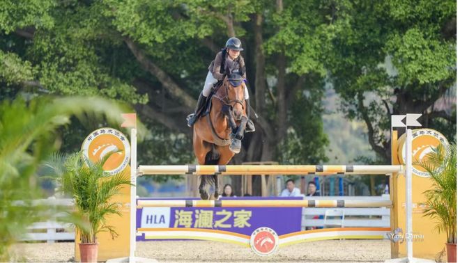 2026年中国马术场地障碍青少年冠军杯赛揭幕战圆满结束(图2)